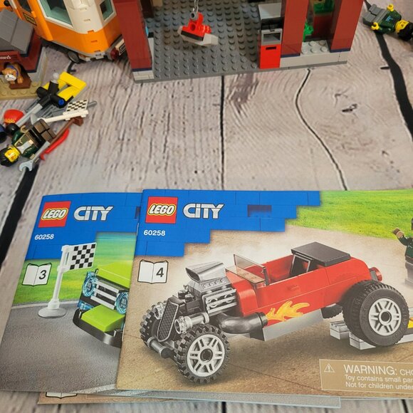 Lego City Tuning Workshop 60258 - Picture 10 of 12